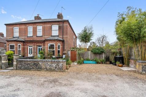 4 Bartholomews Close - 001.JPG