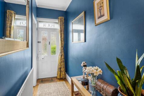 4 Bartholomews Close - 022.JPG