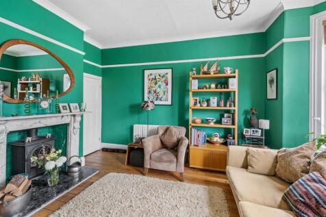 4 Bartholomews Close - 026.JPG