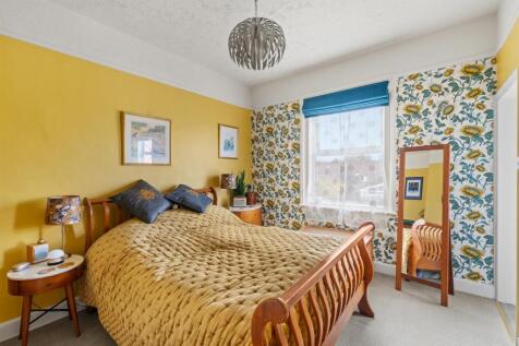 4 Bartholomews Close - 033.JPG