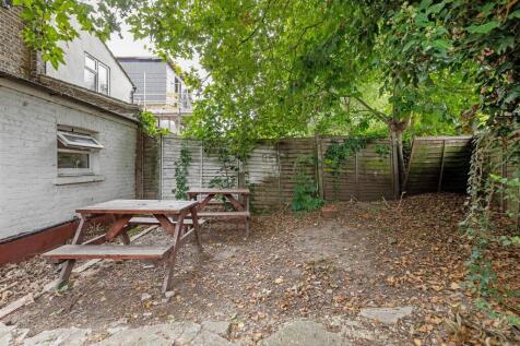 Garden 2.jpg