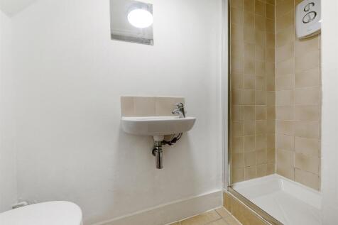 Shower Room.jpg