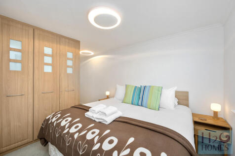 Neptune Court, 21...