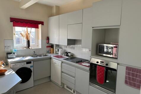 Kitchen with appl...