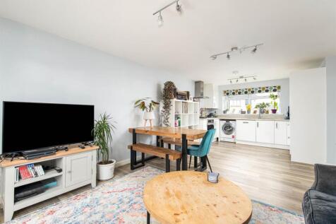 Kitchen / Living Room