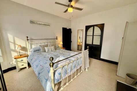 PHOTO-2025-10-11-10-18-39 (11).jpg