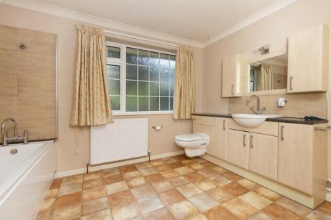 Bramleys Estate Agents - Alwen Avenue - Birkby (27