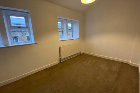 MASTER BEDROOM.jpg
