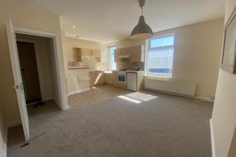 LOUNGE KITCHEN AREA 1.jpg