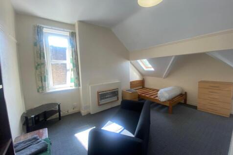 LIVING BEDROOM.jpg