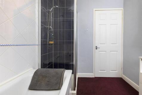 Bramleys Estate Agents - Kaye Lane - Almondbury (1