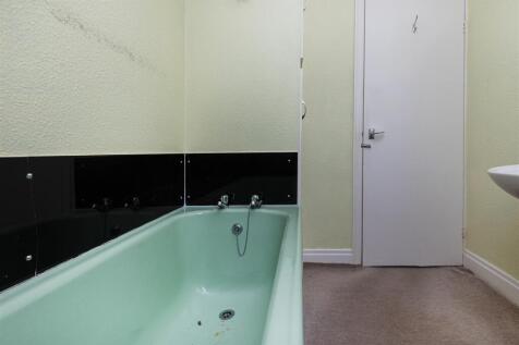 Bramleys Estate Agents - Lumb Lane - Almondbury (3