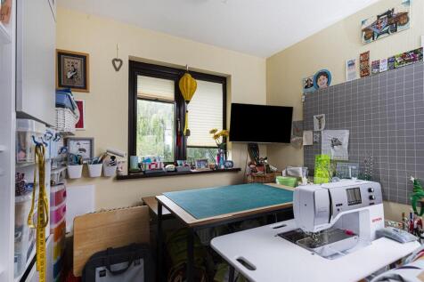 Bramleys Estate Agents - Woodsome Park - Fenay Bri