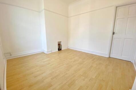 Bramleys Estate Agents - Cowcliffe Hill Road - Hud