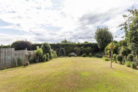 Bramleys Estate Agents - Roslyn Avenue - Netherton