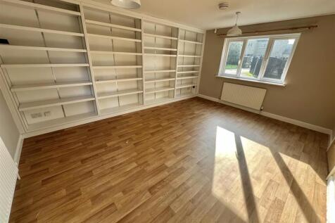 Bramleys Estate Agents - Bullace Trees Lane -  (25