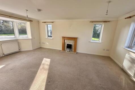 Bramleys Estate Agents - Bullace Trees Lane -  (19
