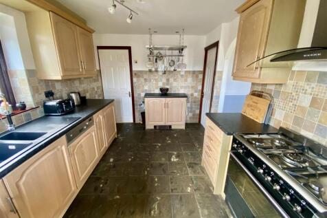 Bramleys Estate Agents - Headlands Road - Liversed
