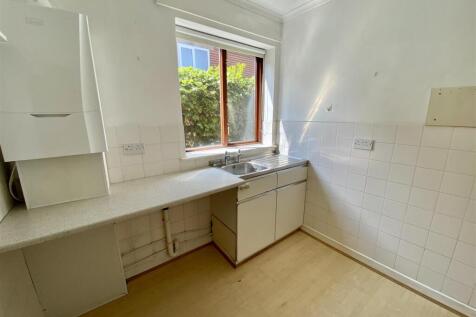 Bramleys Estate Agents - Hopton Lane - Mirfield (1