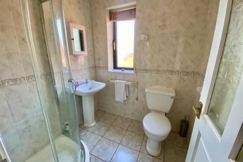 Bramleys Estate Agents - Hopton Lane - Mirfield (2