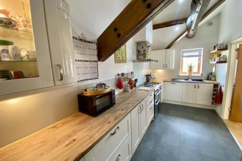 Bramleys Estate Agents - The Orchards - Bellstring