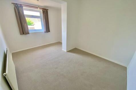 Bramleys Estate Agents - Westfields Avenue - Mirfi