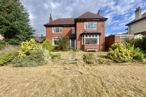 Bramleys Estate Agents - Meadow Bank Crescent - Mi