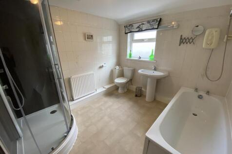 Bramleys Estate Agents - Cote Wall Mews - Mirfield