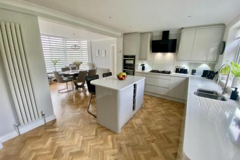 Bramleys Estate Agents - Whitley Road - Mirfield (