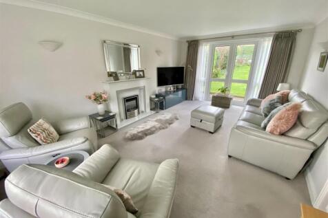 Bramleys Estate Agents - Whitley Road - Mirfield (