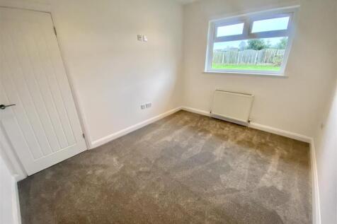 Bramleys Estate Agents - Hepworth Drive - Mirfield