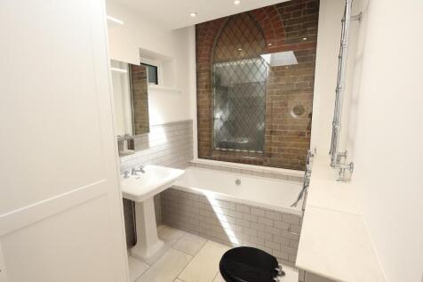 Ground Floor En-Suite