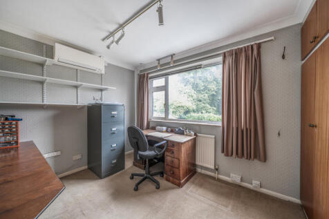 1347632-21-68b703...