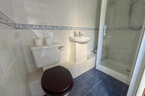 DOWNSTAIRS SHOWER ROOM