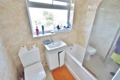 THREE PIECE BATHROOM SUITE