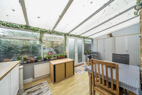 1375425-8-690a2c8...