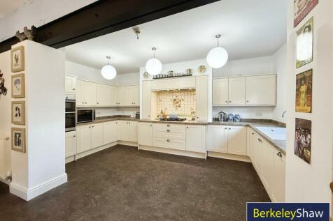 Family Dining Kitchen