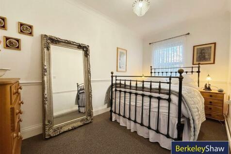 Annex Bedroom 1