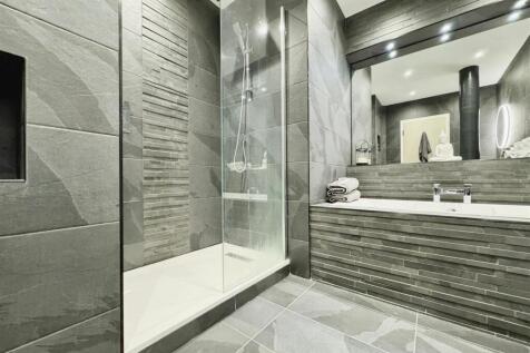 En-suite (2)