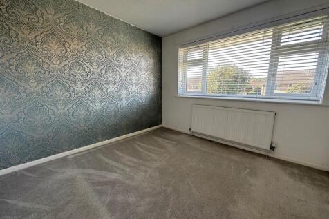 bedroom1.jpg