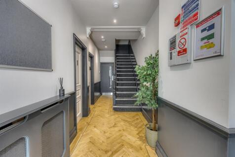 HDR-10.jpg