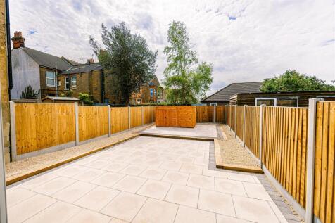 Kilworth Avenue L-08.jpg