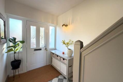 processed-981B7BF...