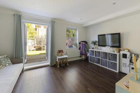 Ground floor reception room