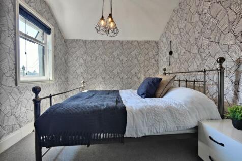 4 Bedrooms