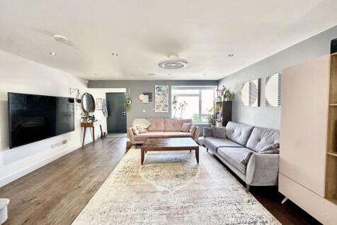 Open-plan Kitchen/Living Room