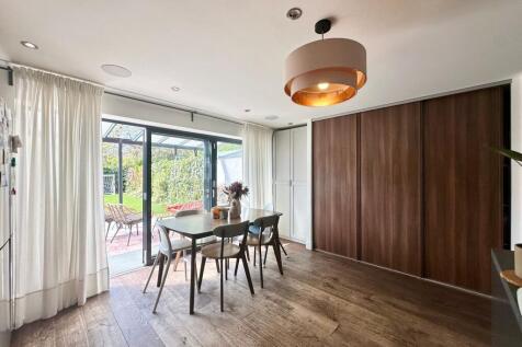 Open-plan Kitchen/Living Room