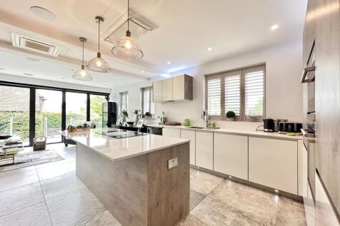 Open-plan Kitchen/Living/Dining Room