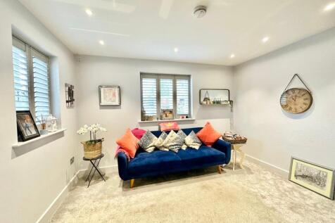 Separate Study/TV Room