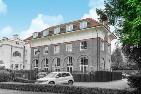 EXTERIOR WITH APARTMENT OUTLINED